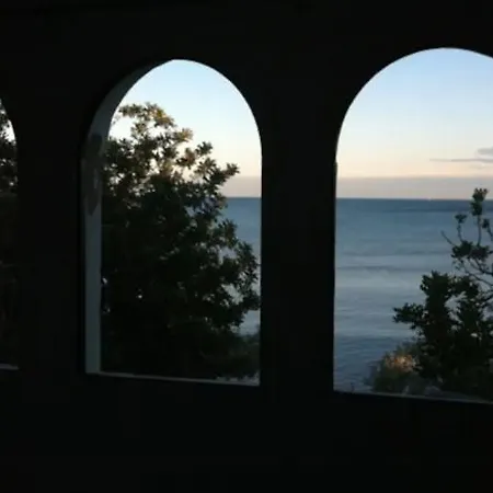 Scilla Villa L'Ampolla